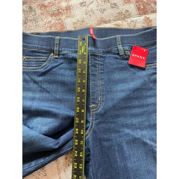 Spanx Flare Jeans Midnight Shade Womens Size XL Pull On Pants Stretch NWT - Picture 4 of 8
